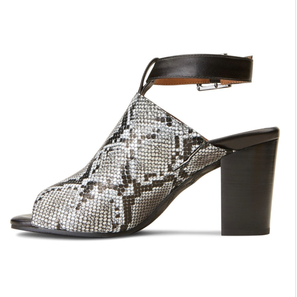 Vionic Kaia Women's Stacked Heel Sandal, 10W